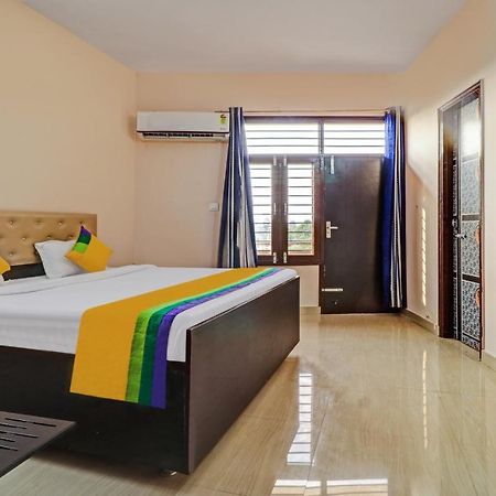 Itsy By Treebo - Divine Inn Chandīgarh Esterno foto