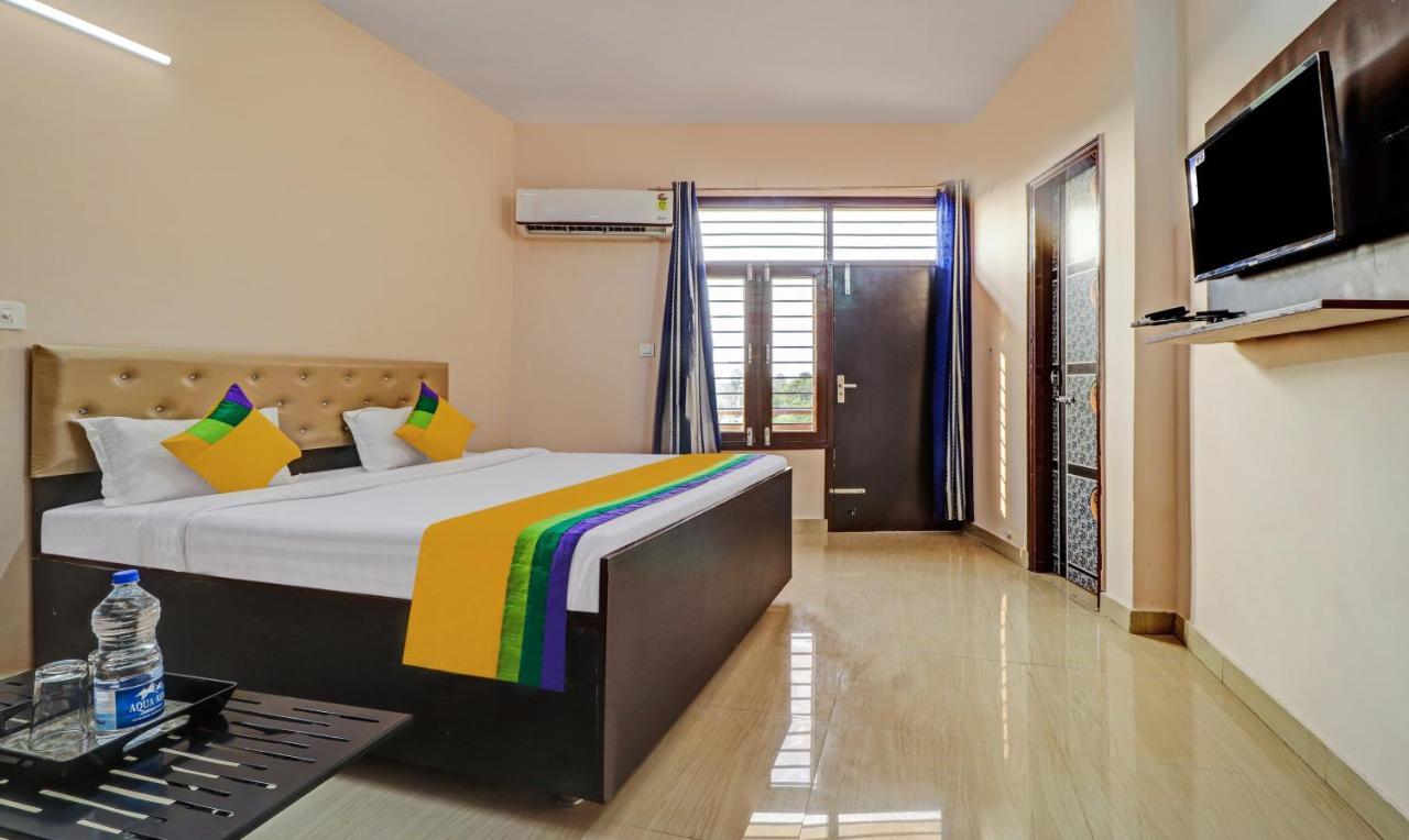Itsy By Treebo - Divine Inn Chandīgarh Esterno foto