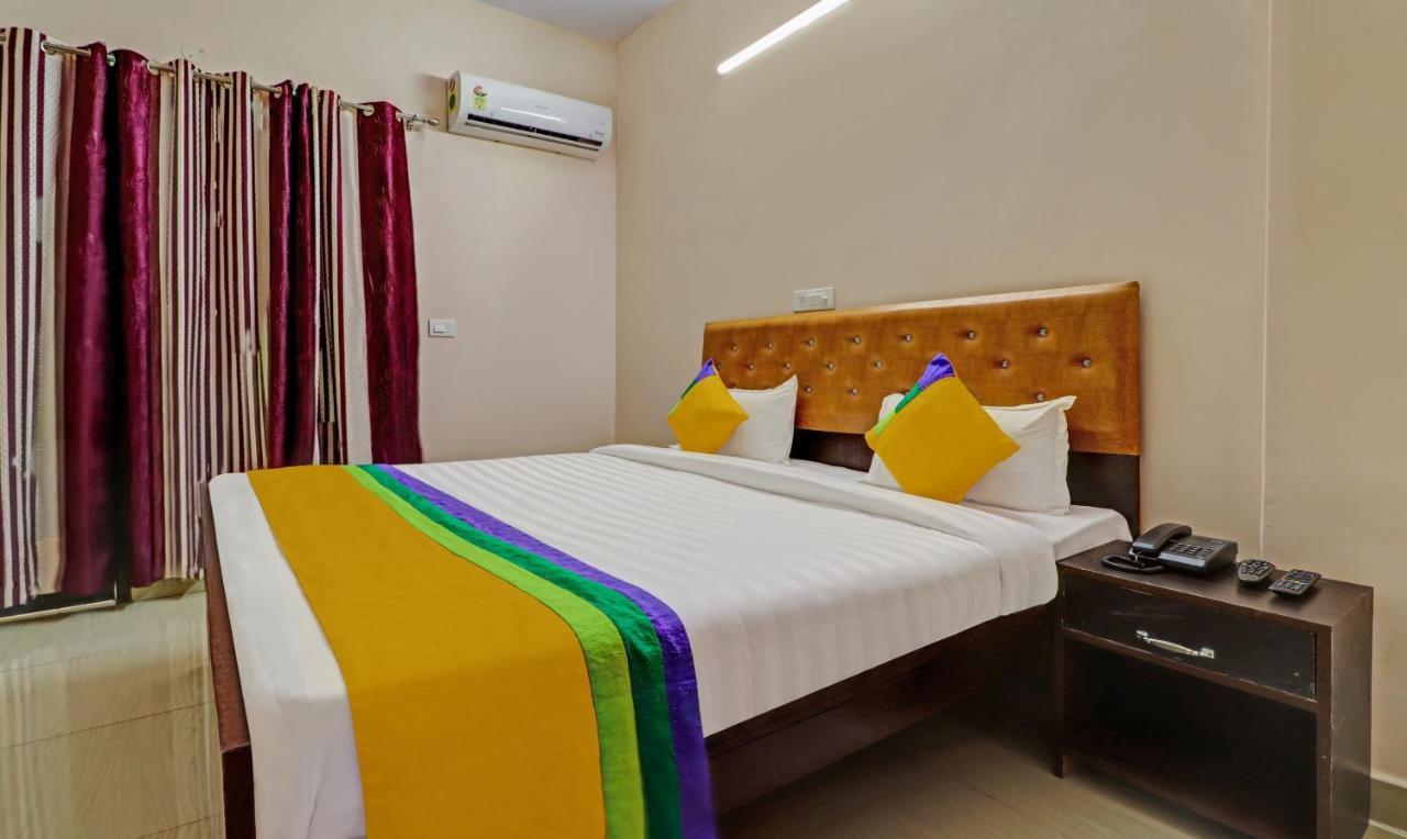 Itsy By Treebo - Divine Inn Chandīgarh Esterno foto
